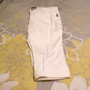 Silver Jeans - White Capris with Lace detailing